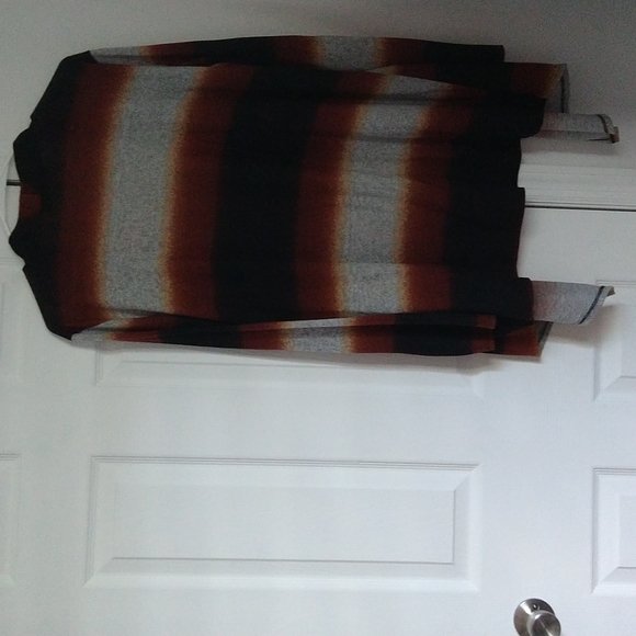 Cardigan - Picture 2 of 3